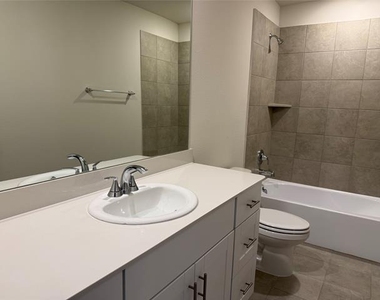 1736 Arches Road - Photo Thumbnail 15