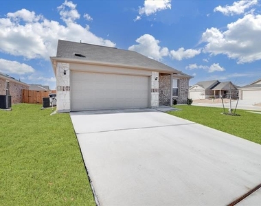 15133 Hacienda Post Trail - Photo Thumbnail 2