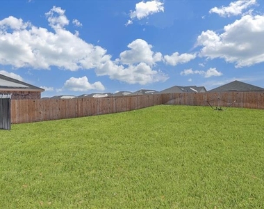 15133 Hacienda Post Trail - Photo Thumbnail 24