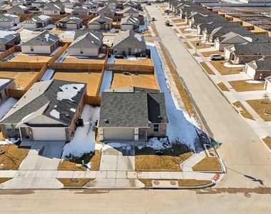 15133 Hacienda Post Trail - Photo Thumbnail 27