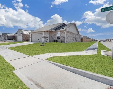 15133 Hacienda Post Trail - Photo Thumbnail 4