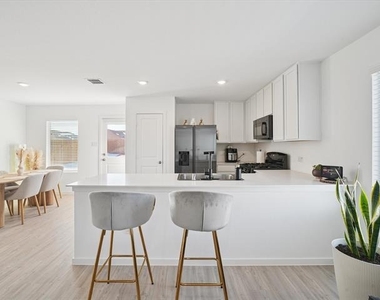 15133 Hacienda Post Trail - Photo Thumbnail 14