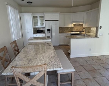 2450 La Costa - Photo Thumbnail 6