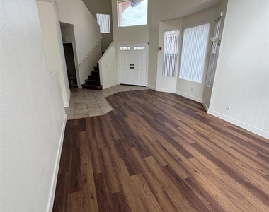 2450 La Costa - Photo Thumbnail 12