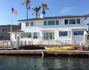 7 Balboa Coves - Photo Thumbnail 16