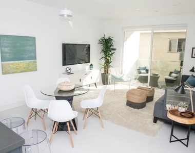 415 S Le Doux Road - Photo Thumbnail 3