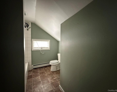 19 Bloomingburg Road - Photo Thumbnail 8