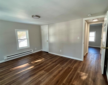 56 Tilden Lane - Photo Thumbnail 8