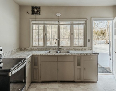 1539 Hollow Road - Photo Thumbnail 5