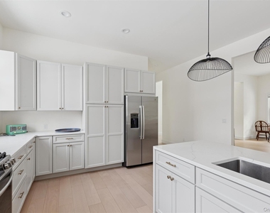 34 Starboard Road - Photo Thumbnail 4