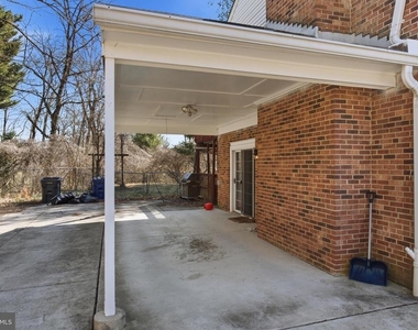 3343 Slade Run Drive - Photo Thumbnail 2