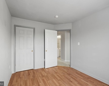 1026 Longview Ln. - Photo Thumbnail 16