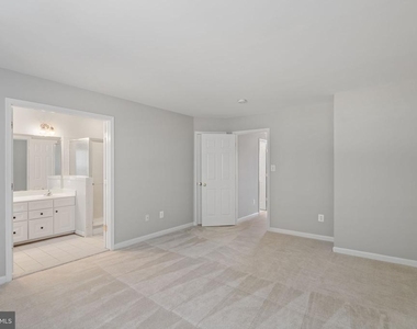 1026 Longview Ln. - Photo Thumbnail 22