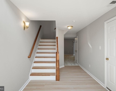 1026 Longview Ln. - Photo Thumbnail 32