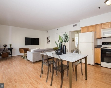1030 N 2nd St - Photo Thumbnail 1