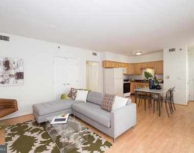 1030 N 2nd St - Photo Thumbnail 22