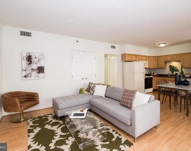 1030 N 2nd St - Photo Thumbnail 20