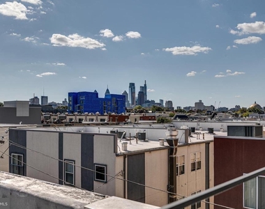 220 W George Street - Photo Thumbnail 55