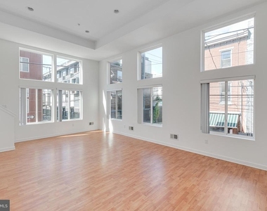 220 W George Street - Photo Thumbnail 48