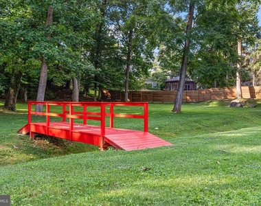 6309 Bradley Boulevard - Photo Thumbnail 46
