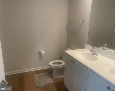 22140 Shorebird Way - Photo Thumbnail 8