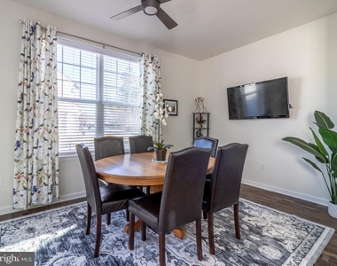 35059 Dundee Street - Photo Thumbnail 11