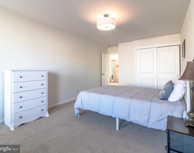 35059 Dundee Street - Photo Thumbnail 19
