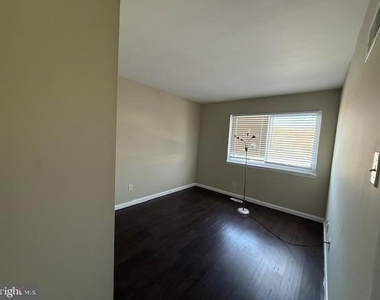 3304 Golfview - Photo Thumbnail 8