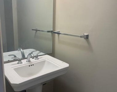 3304 Golfview - Photo Thumbnail 2