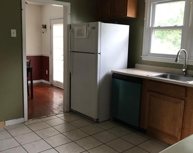 215 Murray Road - Photo Thumbnail 3