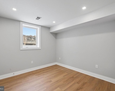 1301 Somerset Place Nw - Photo Thumbnail 6