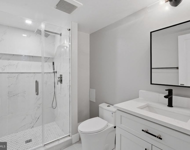1301 Somerset Place Nw - Photo Thumbnail 10