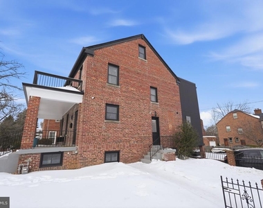 1301 Somerset Place Nw - Photo Thumbnail 23