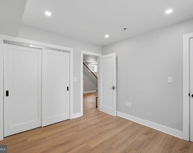 1301 Somerset Place Nw - Photo Thumbnail 17