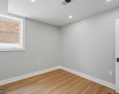 1301 Somerset Place Nw - Photo Thumbnail 20