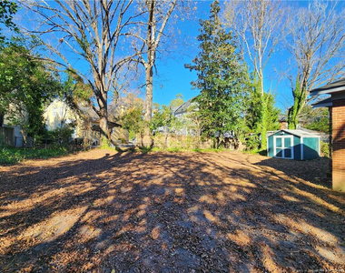 1108 Norwood Street - Photo Thumbnail 3