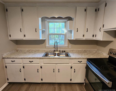 1108 Norwood Street - Photo Thumbnail 10