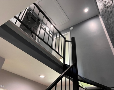 220 Elizabeth Street - Photo Thumbnail 66