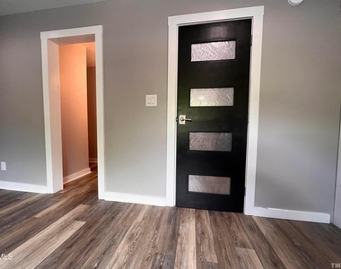 220 Elizabeth Street - Photo Thumbnail 70