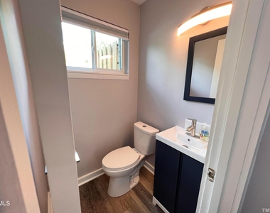 220 Elizabeth Street - Photo Thumbnail 56