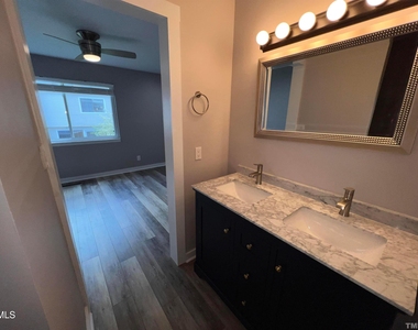 220 Elizabeth Street - Photo Thumbnail 89