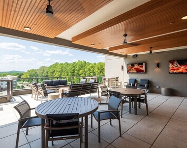 600 Carraway Crossing - Photo Thumbnail 13