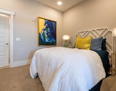 600 Carraway Crossing - Photo Thumbnail 11