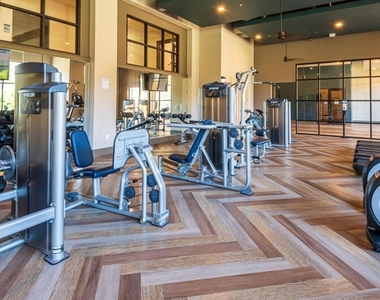 600 Carraway Crossing - Photo Thumbnail 7