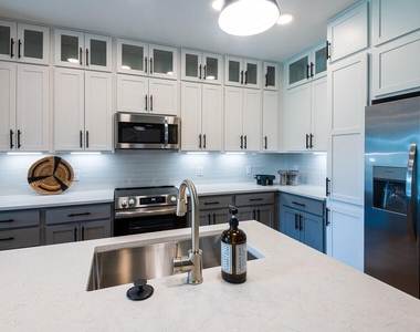 600 Carraway Crossing - Photo Thumbnail 23