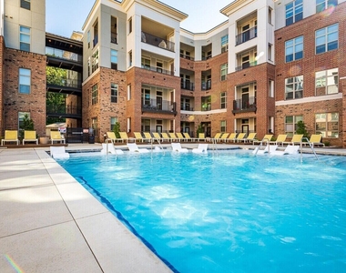 600 Carraway Crossing - Photo Thumbnail 2
