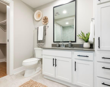 600 Carraway Crossing - Photo Thumbnail 18