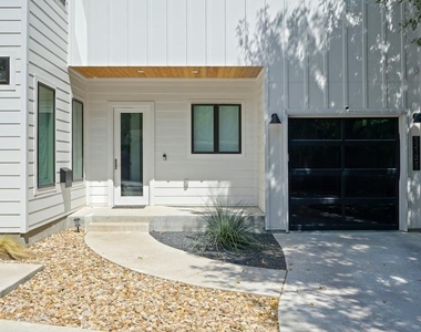 5212 Huisache St - Photo Thumbnail 2