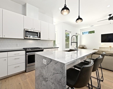 5212 Huisache St - Photo Thumbnail 12