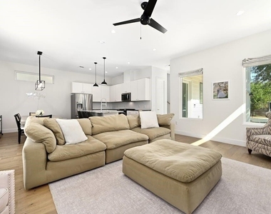 5212 Huisache St - Photo Thumbnail 3